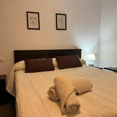 Romelia Bajo A Apartment Tivenys